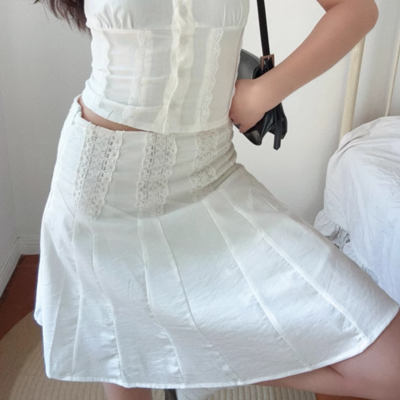 Lace high waistband lined short skirt