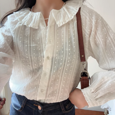 Retro palace style embroidered jacquard ruffle collar lace raglan sleeve shirt