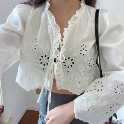 Fashionable simple and versatile hollow embroidery cotton top