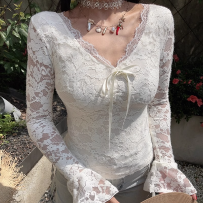 Solid color lace shirt with brushed lace inner long-sleeved lace-up bottoming shirt