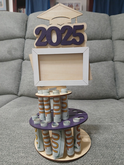 #318 Graduation Money Cake