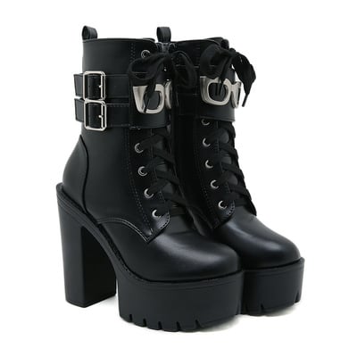 Cool sunglasses decor heeled boots