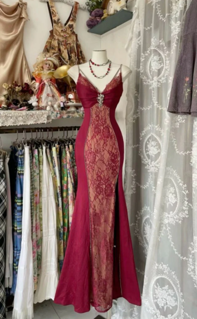 Mermaid V Neck Lace Burgundy Long Prom Dresses With Split