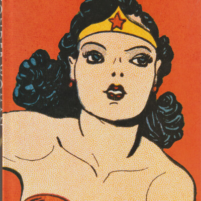 Chronicle books wonder woman: the complete history by les daniels 2000 hardcover