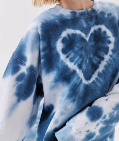TIE DYE HEART PATTERN SWEATSHIRT