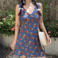 Casual holiday style floral V-neck tie waist dress - Thumbnail 1