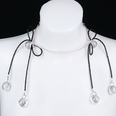 Invisible black bows necklace
