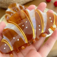 French Rhinestone Bread Hair Claw - Thumbnail 4