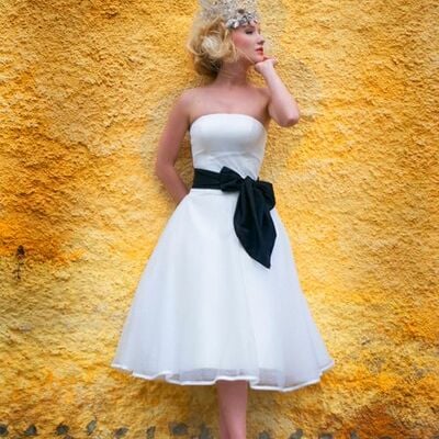 Vintage a line tea-length wedding dress bridal gown wedding gown