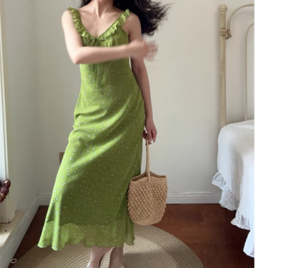 Retro fresh green floral ruffled V-neck waist dress