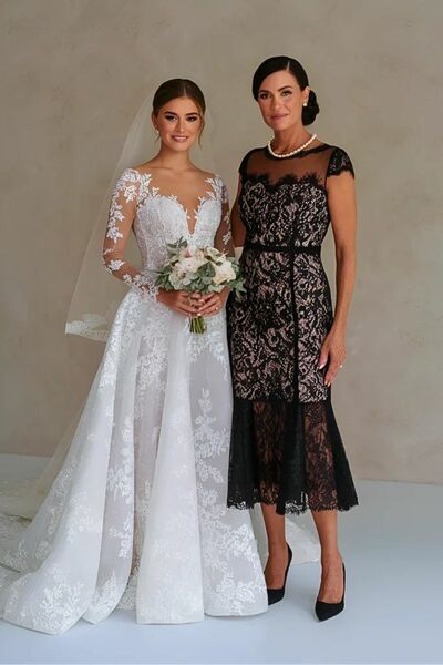 Elegant Black Sheath Lace Mother of the Bride/Groom Dress Evening Formal Dress