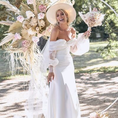 Elegant mermaid off the shoulder wedding dress bridal gown wedding gown