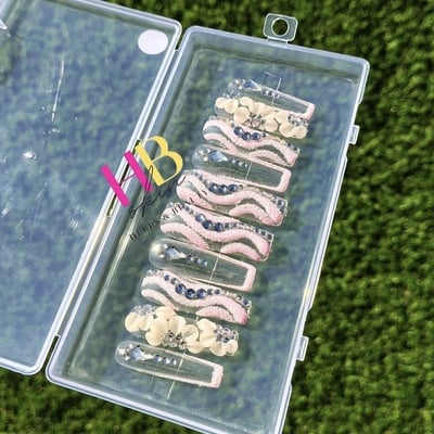 Cleardiamond press on nails ( reusable)  size m & s