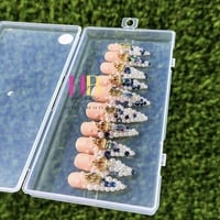 HER ( REUSABLE) press on nails , Size M & S - Thumbnail 1