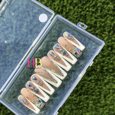 Go Girl   (REUSABLE). Press On Nails,  size M