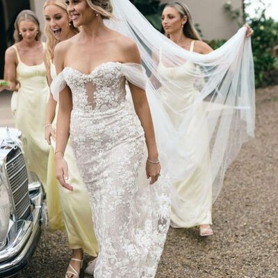 Eleghant mermaid off the shoulder lace appliques wedding dress bridal gown wedding gown