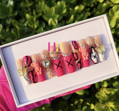 Anime Press On Nails (REUSABLE)  Size M 