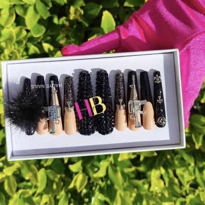 Tommy , press on nails  (reusable) size m nail