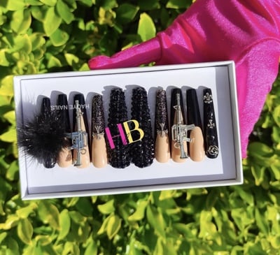 Tommy , Press On Nails  (REUSABLE) size M Nail