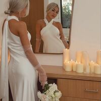 Simple Sheath Backless Wedding Dress Bridal Gown Wedding Gown - Thumbnail 2