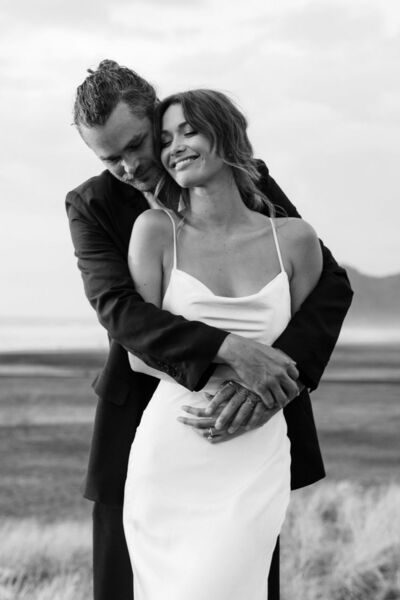 Sexy Sheath Deep V-neck Satin Wedding Dress Bridal Gown Wedding Gown