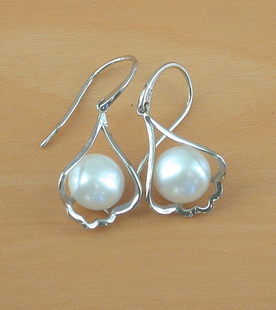 Sterling Silver Freshwater Pearl Drop Earrings/Pearl Earrings/Pearl Hook Earrings/Pearl Jewellery/Pearl Jewelry/UK