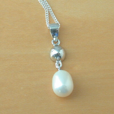 925 white fresh water pearl pendant & 18" sterling silver chain/pearl jewellery/pearl jewelry/white pearl necklace/june birthstone