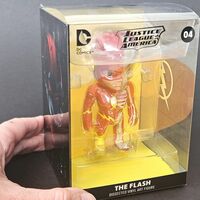 ArTToy by Mighty Jaxx "The Flash Dissected"  - Thumbnail 7