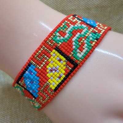 Pixel bracelet - year of the snake