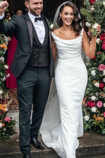 Simple Mermaid Scoop Satin Beach Boho Wedding Dress Bridal Gown Wedding Gown