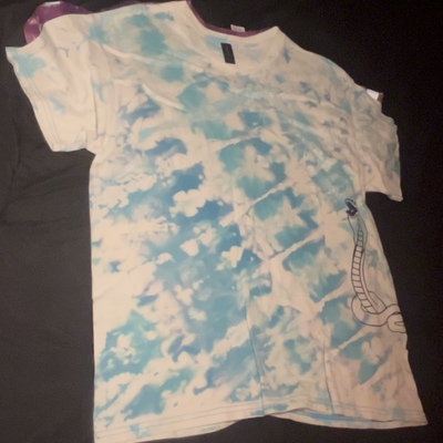 Blue anti-dye tee