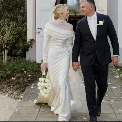 Simple mermaid satin long sleeve beach bohomia wedding dress bridal gown wedding gown