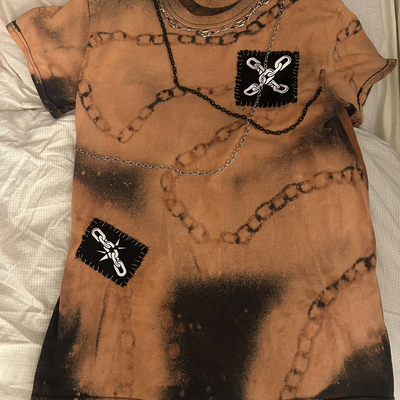 Anti-dye chain tee
