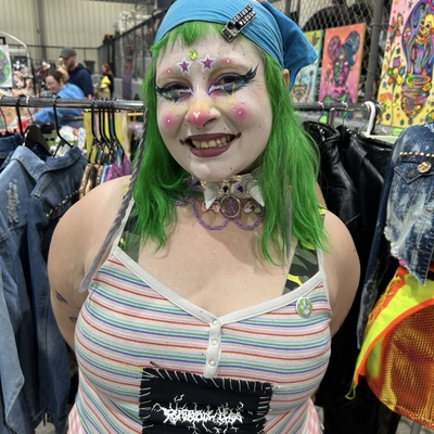 Iridescent choker with chains and charms 