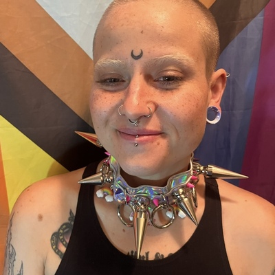 Iridescent xl spiked choker