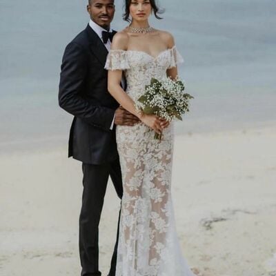 Elegant mermaid lace off the shoulder wedding dress bridal gown wedding gown