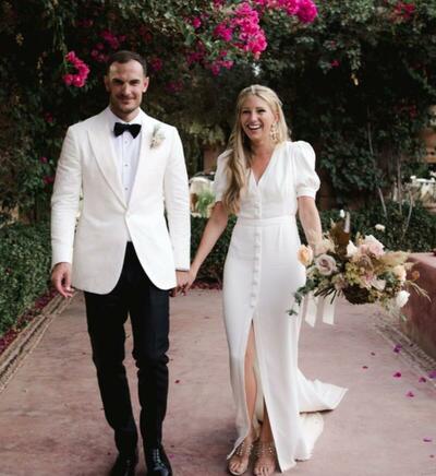 Simple Sheath Short Sleeve Side Slit Beach Bohemia Wedding Dress Bridal Gowns Wedding Gown