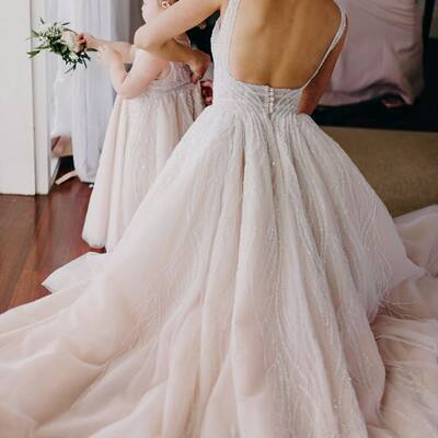 Sexy luxury wedding gown, a-line tulle bridal gown wedding dress