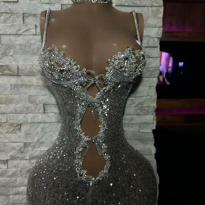 Sexy sier sequins sheath prom dresses with high neck keyhole plus size homecoming tail party gowns