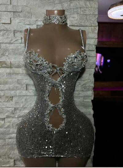 Sexy Sier Sequins Sheath Prom Dresses With High Neck Keyhole Plus Size Homecoming Tail Party Gowns