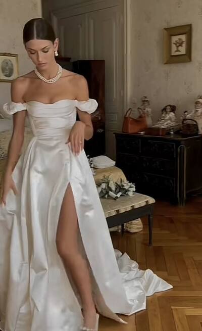 Simple Wedding Dress, Off the Shoulder Wedding Gown, Side Slit Appliques Bridal Dress