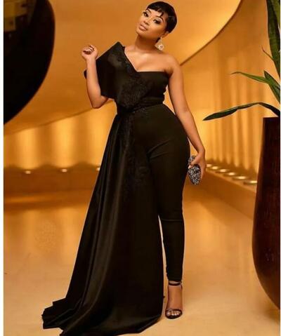 Graceful Jumpsuits Plus Size V Neck Evening Dresses One Shoulder Lace Appliqued Custom Made Prom Dress Pantsuits Robe de mariée