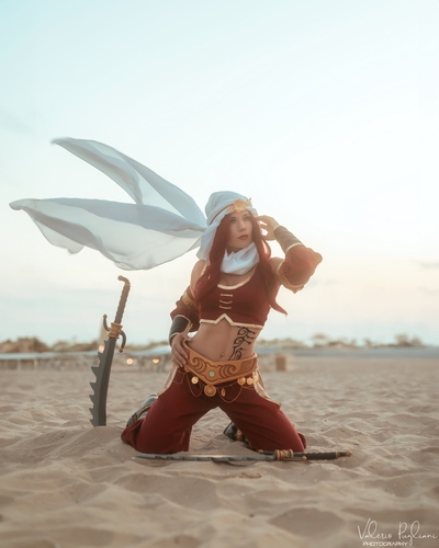 Katarina Sandstorm E - A4 print