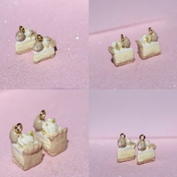 Molang banana pie earrings - Thumbnail 2