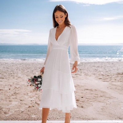 Simple chiffon tea-length beach wedding dresses with long sleeve 