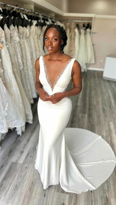 Sexy African Girl Wedding Dress, V Neck Beading Wedding Dress Bridal Gown