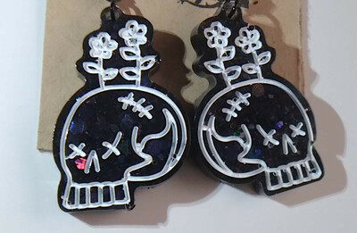Skull Earrings - Black Holo