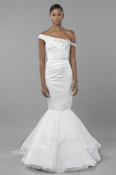 Elegant Mermaid Wedding Dress, African Girls Appliques Wedding Dress Bridal Gown