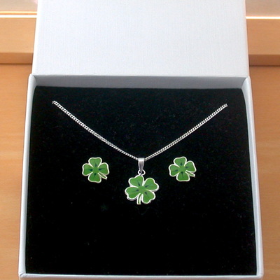Boxed gift set/four leaf clover necklace and earrings/four leaf clover necklace/four leaf clover earrings/four leaf clover jewellery/uk - Thumbnail 3