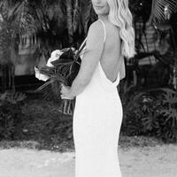 Sexy Wedding Dress,  Deep V-neck Backless Wedding Dress Bridal Gown - Thumbnail 2